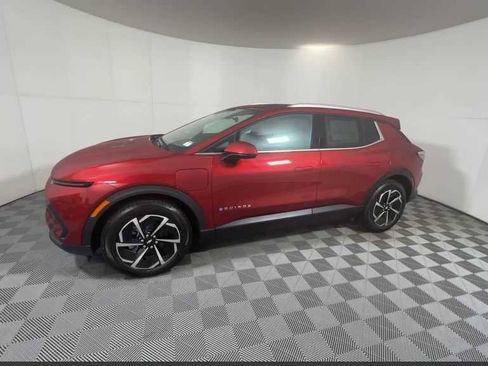 New 2026 Chevrolet Equinox EV LT image 5