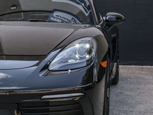 Used 2019 Porsche 718 Cayman S RWD image 38