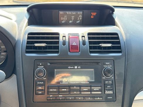 Used 2015 Subaru Forester 2.5i Premium image 23