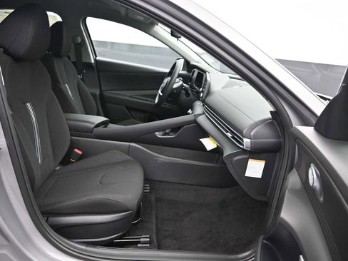 New 2026 Hyundai Elantra Blue image 3