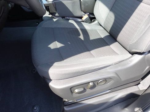 Used 2025 Chevrolet Silverado 2500 Custom w/ Custom Convenience Package AWD/4WD image 19