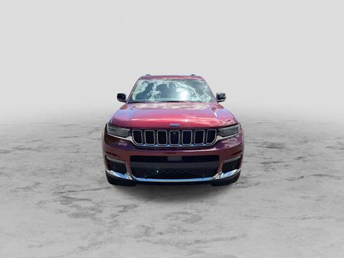 Used 2022 Jeep Grand Cherokee L Limited w/ Luxury Tech Group II AWD/4WD image 3