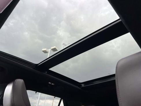 Used 2025 Ford Explorer Platinum w/ LUX Leather Package image 26