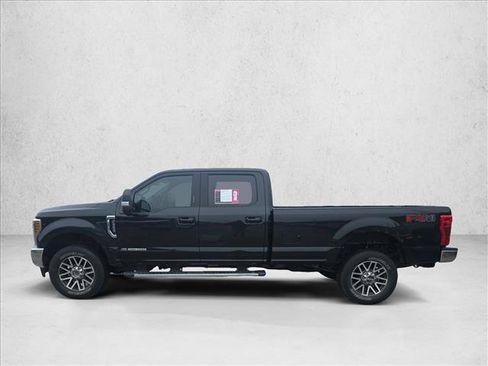 Used 2019 Ford F350 Lariat w/ Lariat Ultimate Package AWD/4WD image 2