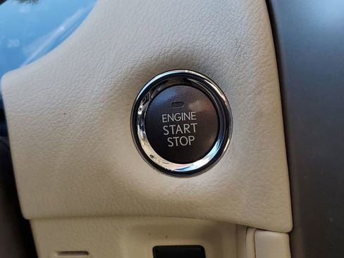 Used 2018 Lexus GX 460 image 39