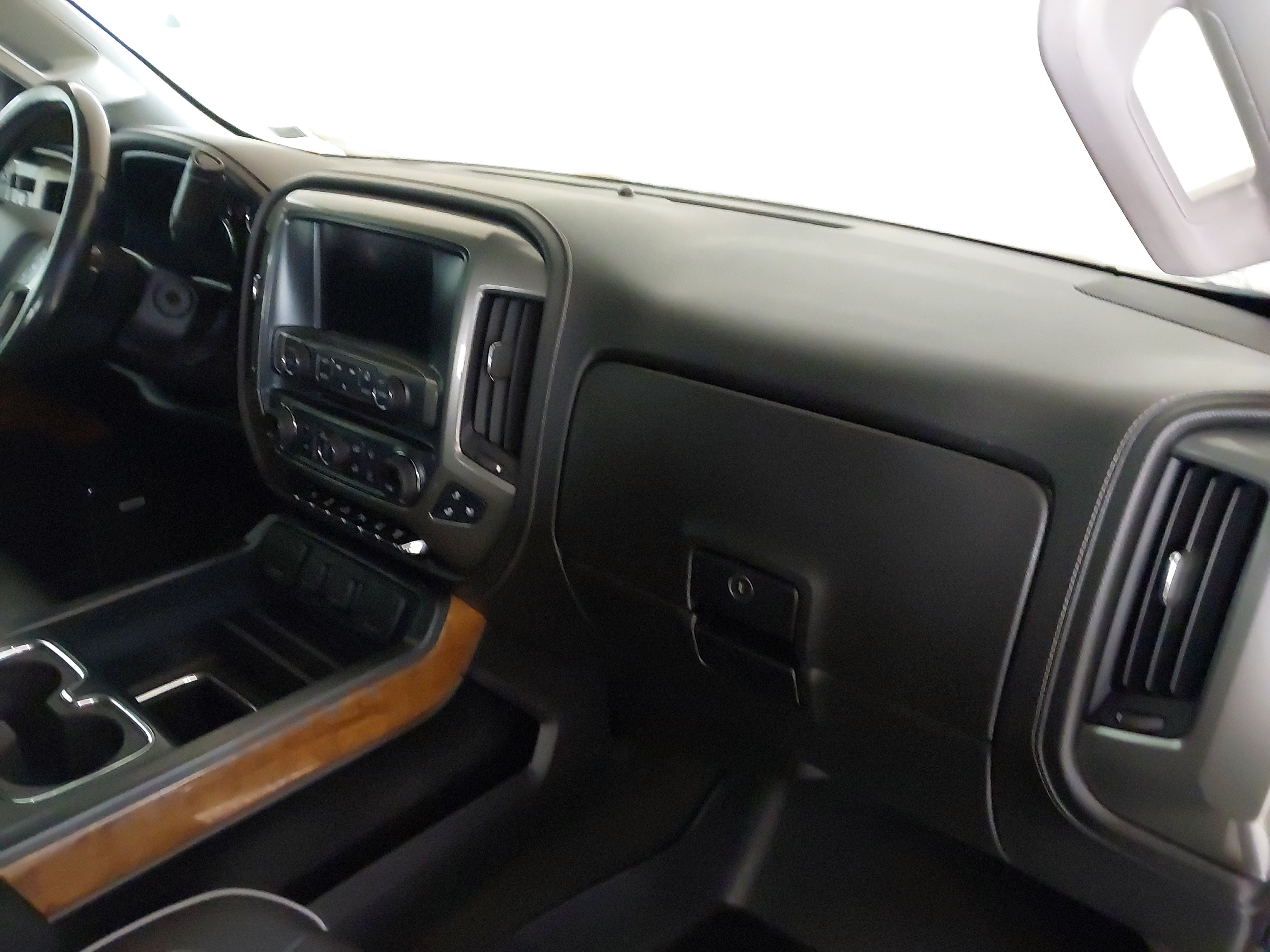 Used 2017 Chevrolet Silverado 2500 High Country w/ Duramax Plus Package AWD/4WD image 29