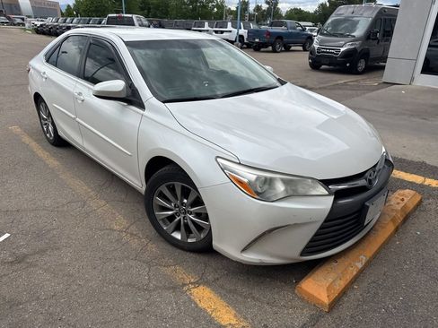 Used 2016 Toyota Camry XLE w/ Protection Package (Q2) FWD image 6