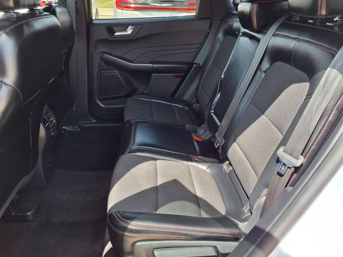 Used 2025 Ford Escape ST-Line FWD image 24