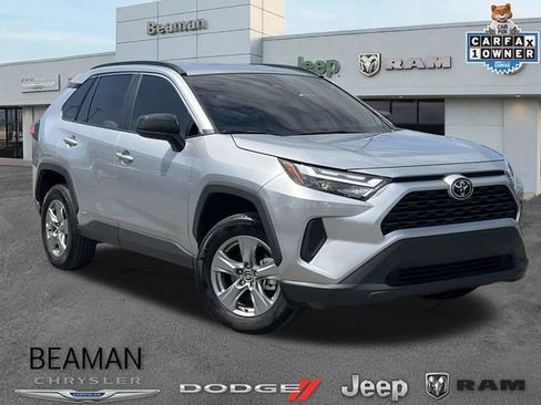 Used 2025 Toyota RAV4 LE AWD/4WD image 1