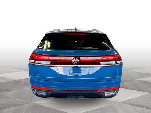 Used 2026 Volkswagen Atlas Cross Sport SE FWD image 7