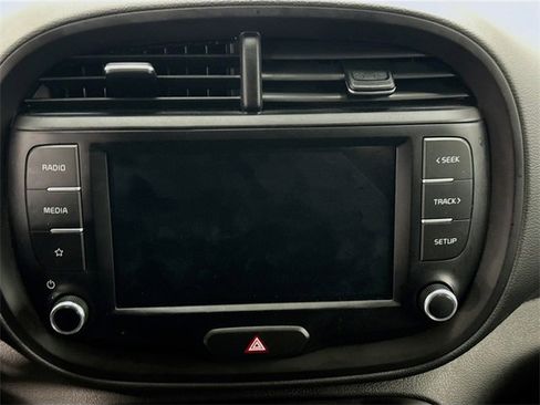 Used 2024 Kia Soul LX w/ Option Group 015 image 12