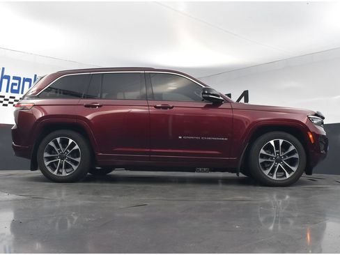 Used 2024 Jeep Grand Cherokee Overland AWD/4WD image 22