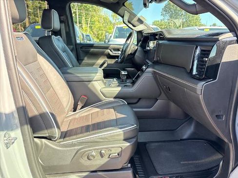 Certified 2024 GMC Sierra 1500 AT4X AWD/4WD image 7
