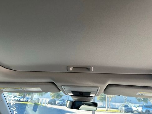 Used 2025 Honda CR-V EX-L image 21