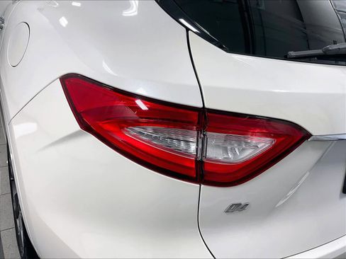 Used 2018 Maserati Levante GranLusso image 34