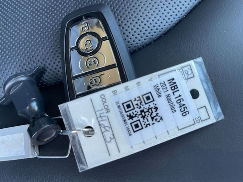 Used 2021 Lincoln Nautilus FWD w/ Equipment Group 101A image 32