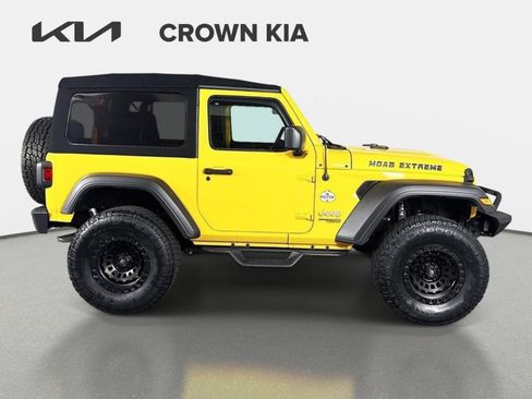 Used 2020 Jeep Wrangler Sport AWD/4WD image 5