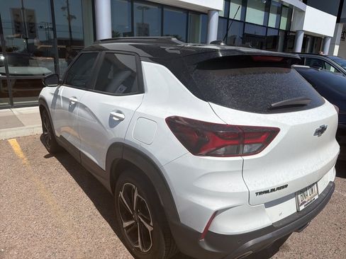 Used 2021 Chevrolet TrailBlazer RS w/ Sun and Liftgate Package image 7