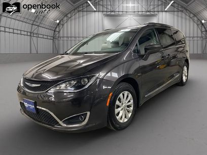 Used 2019 Chrysler Pacifica Touring-L