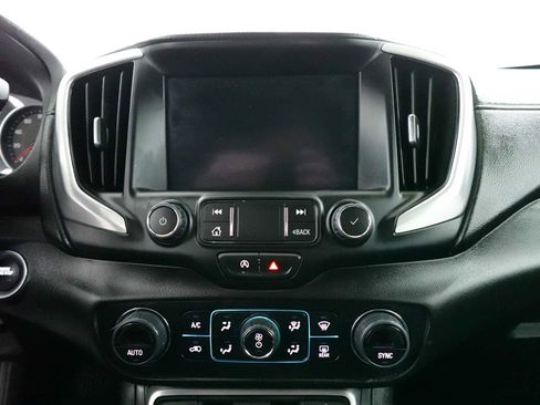 Used 2024 GMC Terrain SLT image 21