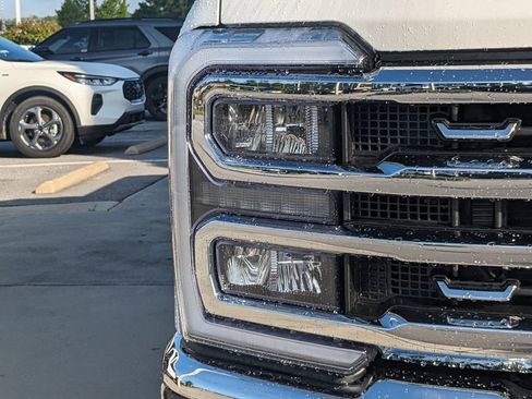 New 2025 Ford F250 Lariat w/ Lariat Ultimate Package image 9