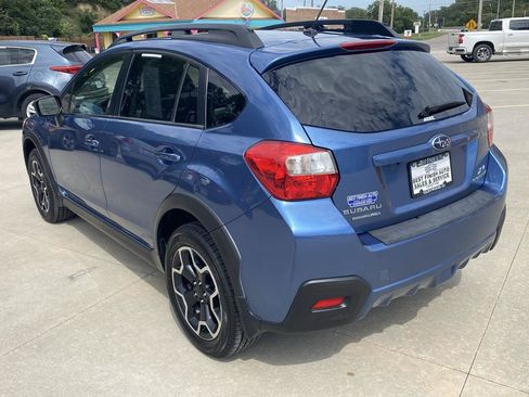 Used 2015 Subaru Crosstrek 2.0i Premium w/ Moonroof Package AWD/4WD image 8