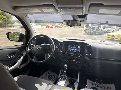 Used 2024 Nissan Frontier SV w/ SV Convenience Package AWD/4WD image 14