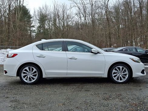 Used 2017 Acura ILX w/ Premium Package image 7