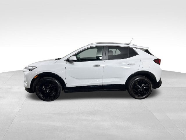 Used 2024 Buick Encore GX Sport Touring w/ Comfort Package FWD image 2
