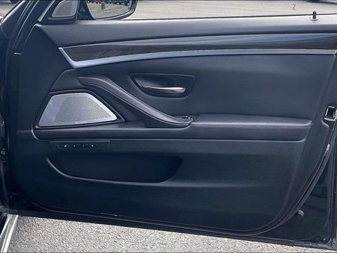 Used 2014 BMW M5 RWD image 19