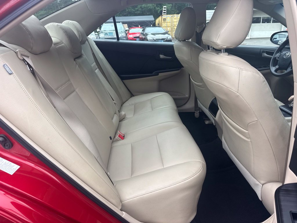 Used 2012 Toyota Camry LE FWD image 34