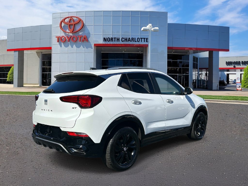 Used 2024 Buick Encore GX Sport Touring w/ Comfort Package AWD/4WD image 8