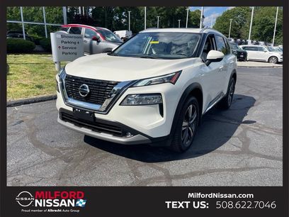 Used 2021 Nissan Rogue SL w/ Premium Package