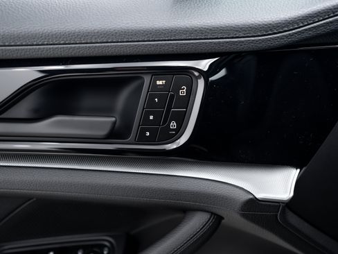 Certified 2026 Porsche Panamera 4 AWD/4WD image 18