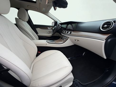 Used 2021 Mercedes-Benz E 350 4MATIC Sedan image 28