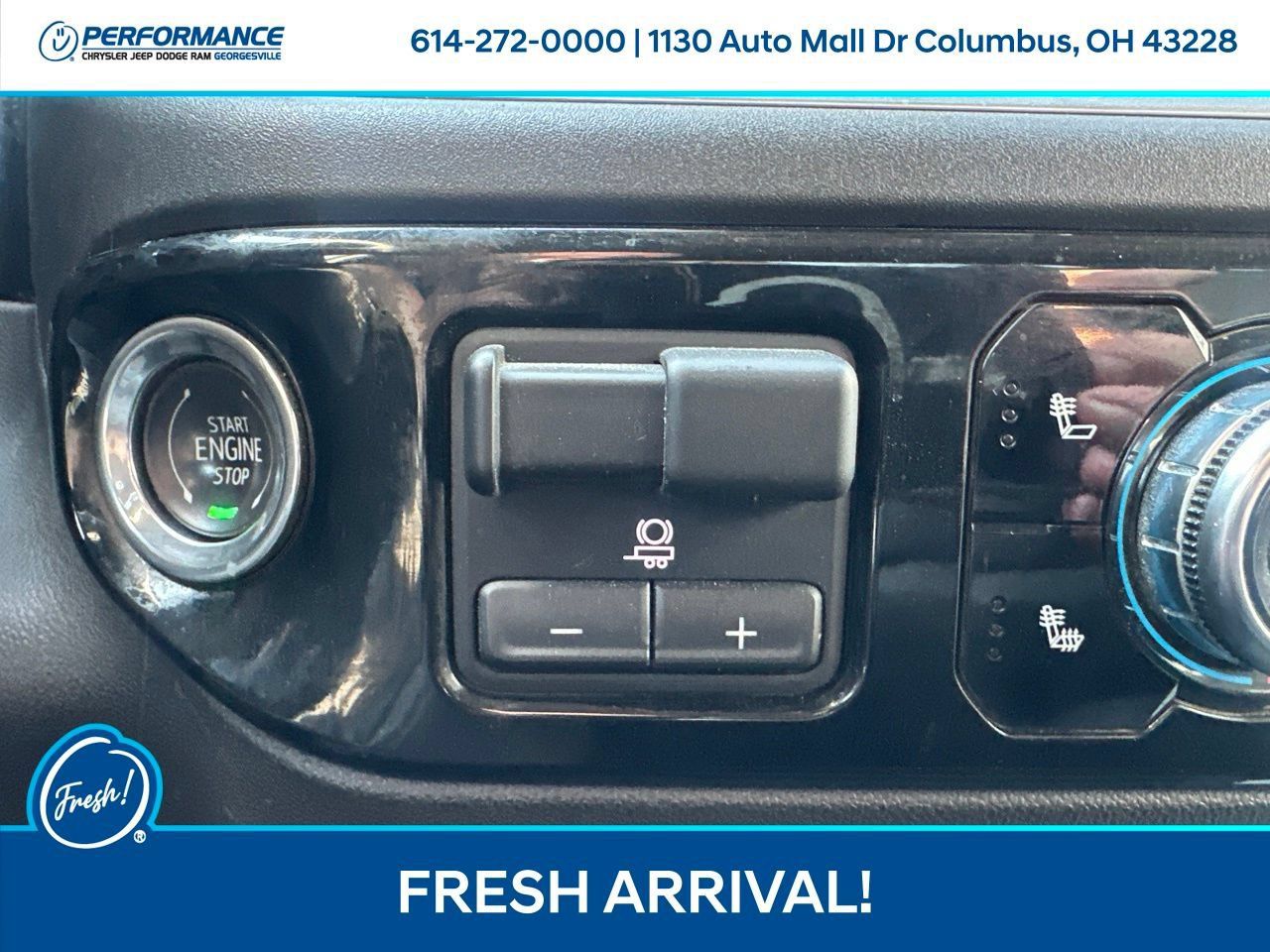 Used 2025 GMC Sierra 1500 SLT AWD/4WD image 21