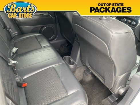 Used 2014 Jeep Compass Latitude AWD/4WD image 12