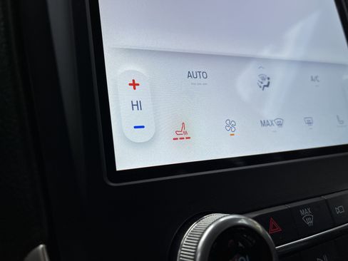 Used 2022 Ford Edge SEL image 29