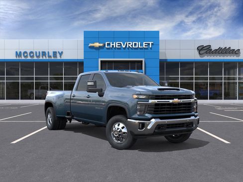 New 2026 Chevrolet Silverado 3500 LT w/ Safety Package AWD/4WD image 1