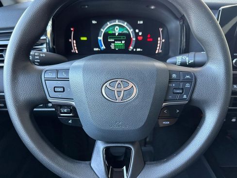 Certified 2025 Toyota Camry LE w/ Convenience Package FWD image 16