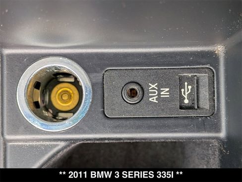 Used 2011 BMW 335i Convertible image 10