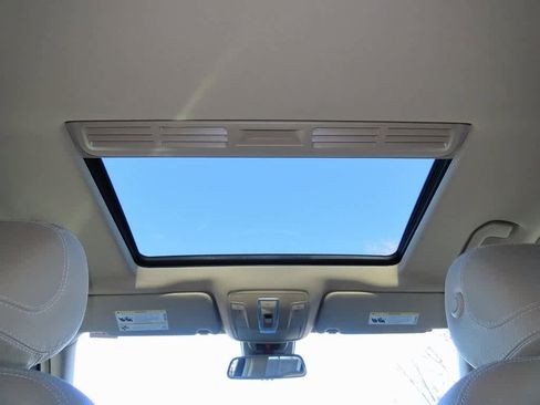 Used 2015 Mercedes-Benz ML 350 4MATIC image 27