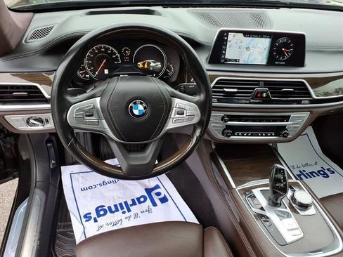 Used 2016 BMW 750i xDrive AWD/4WD image 16