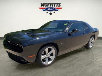 Used 2017 Dodge Challenger R/T RWD video 1