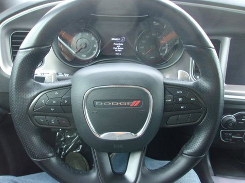 Used 2022 Dodge Charger R/T w/ Blacktop Package image 11