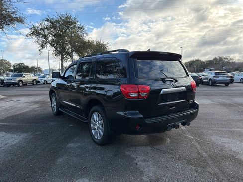 Used 2017 Toyota Sequoia Platinum image 3