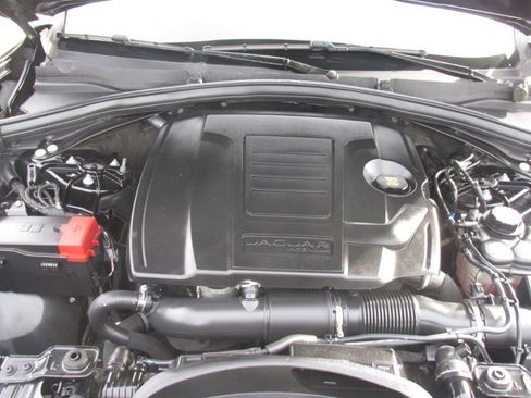 Used 2019 Jaguar F-PACE Premium image 62