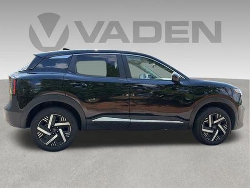 Certified 2025 Nissan Kicks SV FWD image 22