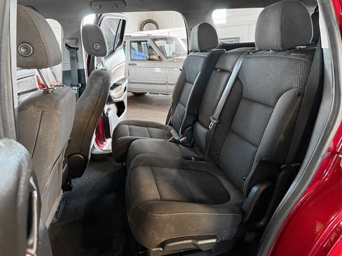 Used 2020 GMC Acadia SLE w/ LPO, Floor Liner Package image 36