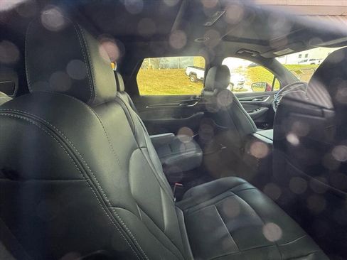 Used 2023 Buick Enclave Premium w/ Experience Buick Package image 4